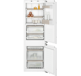 Fridge-freezer combination Interior with elegant aluminium elements and Gaggenau Light finish