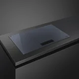 “海王星灰色玻璃陶瓷 SMEG 电磁炉”