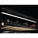 "Wine wineries AEG: Discover the practicality of 40 bottles in 5 shelves! "NSW8D826GT