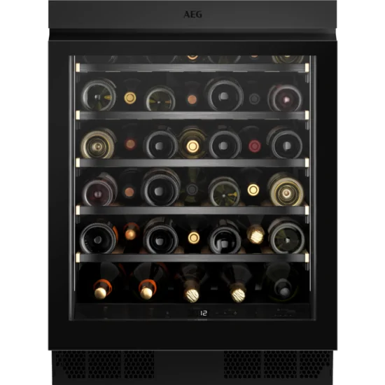 "Cantine Vino AEG: Scopri la Praticità di 40 Bottiglie in 5 Ripiani!" NSW8S826GT