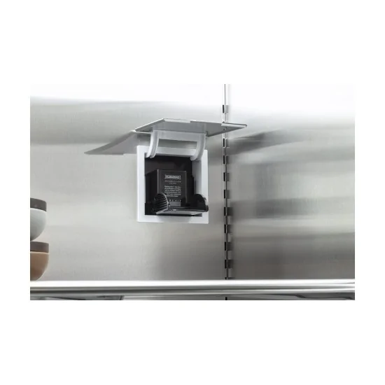 Stainless Steel Refrigerator/Freezer with Icemaker: A Professional Solutions without Pari!