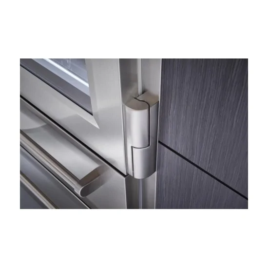 Stainless Steel Refrigerator/Freezer with Icemaker: A Professional Solutions without Pari!