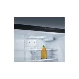 Réfrigérateur à portes françaises avec machine à glaçons et distributeur d'eau