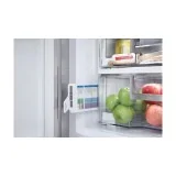 Réfrigérateur trois portes de 120 cm de large avec machine à glaçons