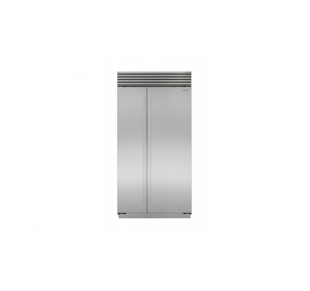 side-by-side refrigerator/freezer with internal filtered water and ice dispenser