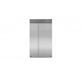 side-by-side refrigerator/freezer with ice maker