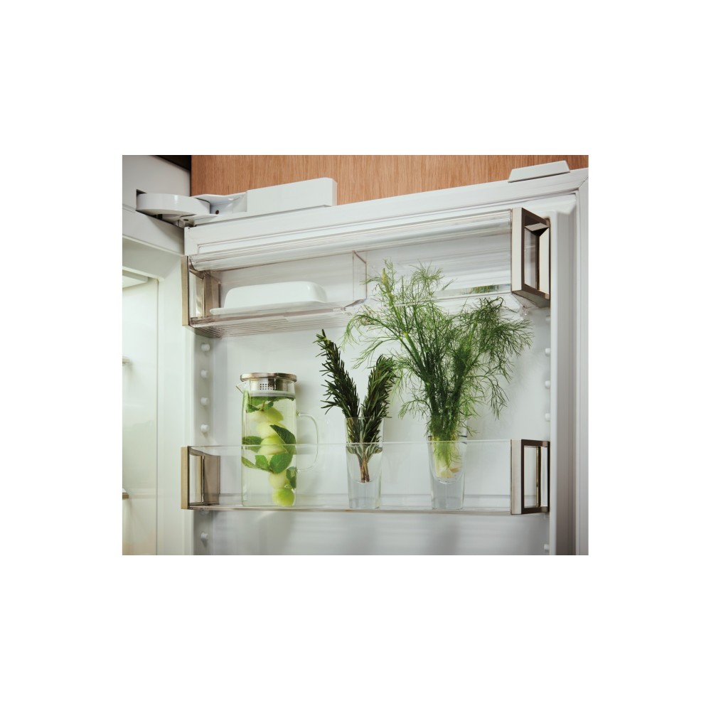 Single-door Column Fridge with Filtered Water Dispenser.