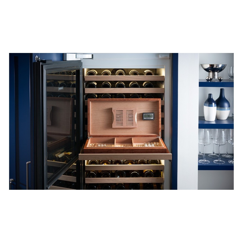 Bodegas de vino: Sub-Zero con dimensiones 2134x762x610