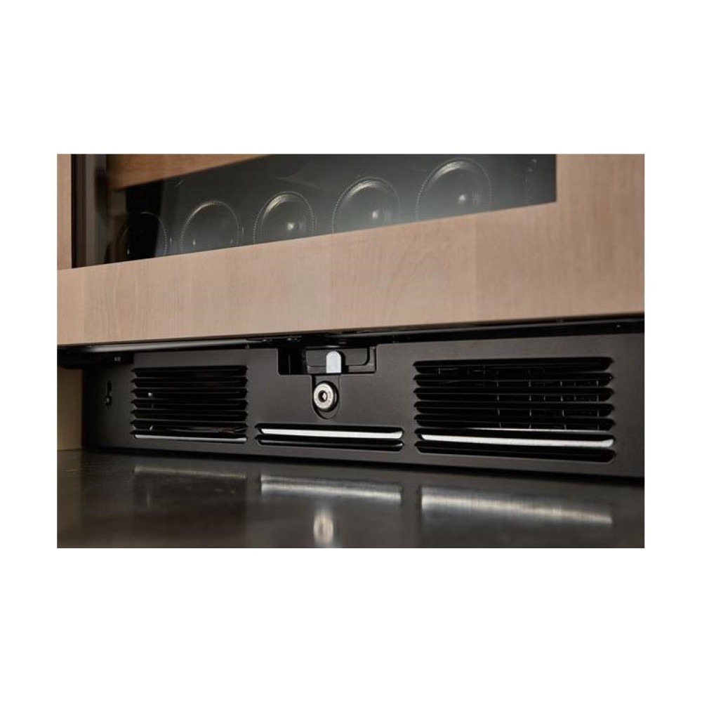 Cantine di Vino a Colonna: Dimensioni 2134x610x610.