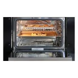 Einbau-Dampfbackofen mit 1h30' hohem Dampfwasserbehälter