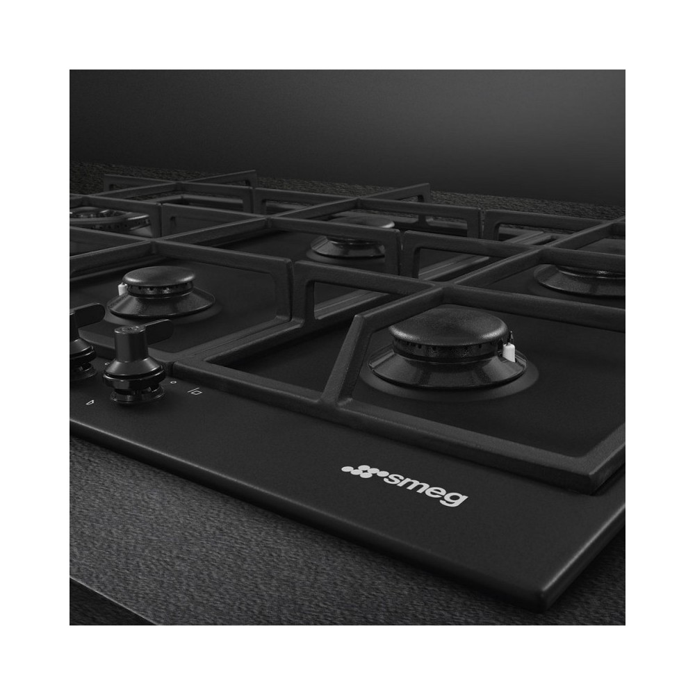 Простой и элегантный: Smeg PX375LMB кухонная плита с 75 см вок в Nero Opaco для уникальной дизайнерской кухни.