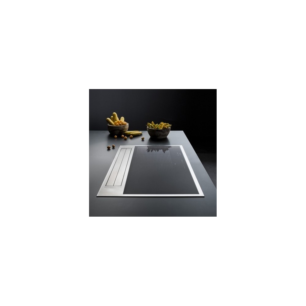 Falmec Sintesi inox: das Induktionskochfeld mit integrierter Dunstabzugshaube, das Stil und Funktionalität vereint