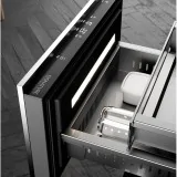 SKSUD2402P Холодильник / Freezer Signature Kitchen Suite: стильный дизайн и премиальная функциональность