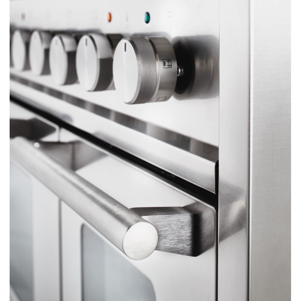 Découvrez une cuisine facile et élégante avec la cuisine Ilve P06W !