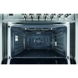 Kitchen with 90 cm Ilve gas hob in 5 colours.