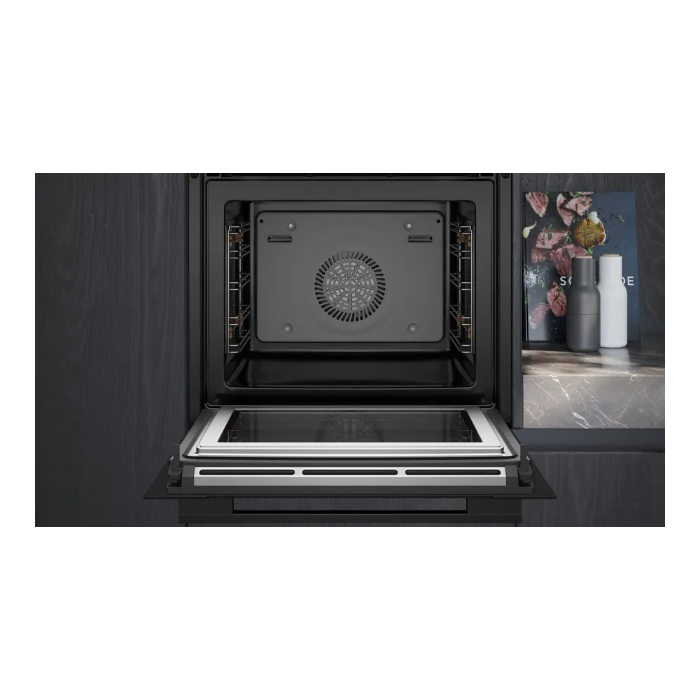 Scopri il nuovo iQ700: Forno combinato con microonde da incasso 60 x 60 cm Nero HM736G1B1 di Siemens - Perfetto per cucinare in
