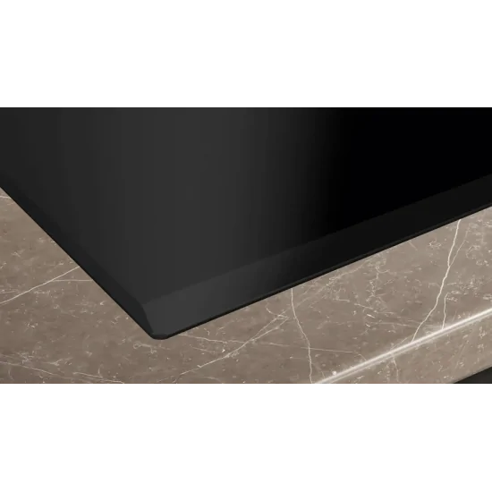 Piano cottura a induzione Siemens ED65KHQB1E iQ500: design elegante e prestazioni efficienti.