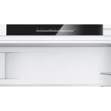 Efficienza ed eleganza con il frigorifero sottopiano Siemens KU22LVFD0: 82x60 cm.