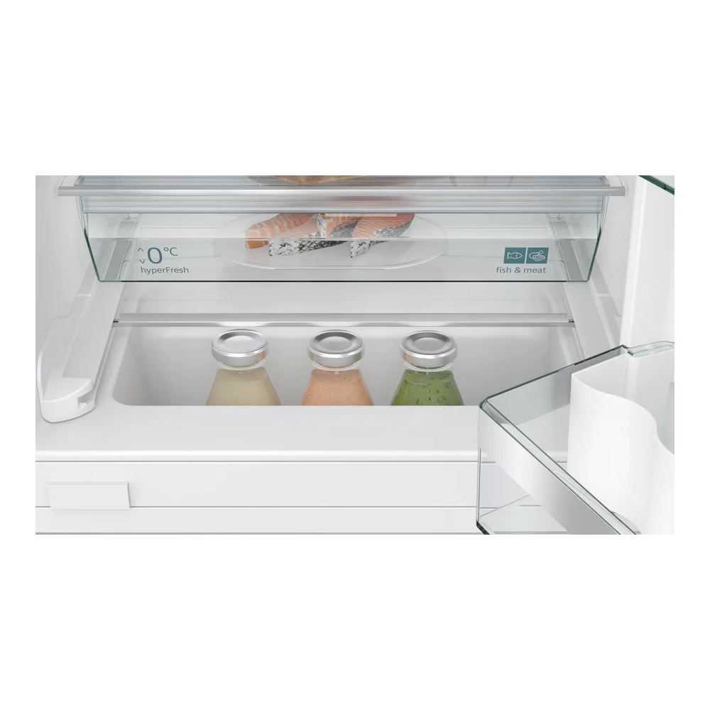 Eficiencia y estilo: el refrigerador incorporado Siemens KU22LADD0.