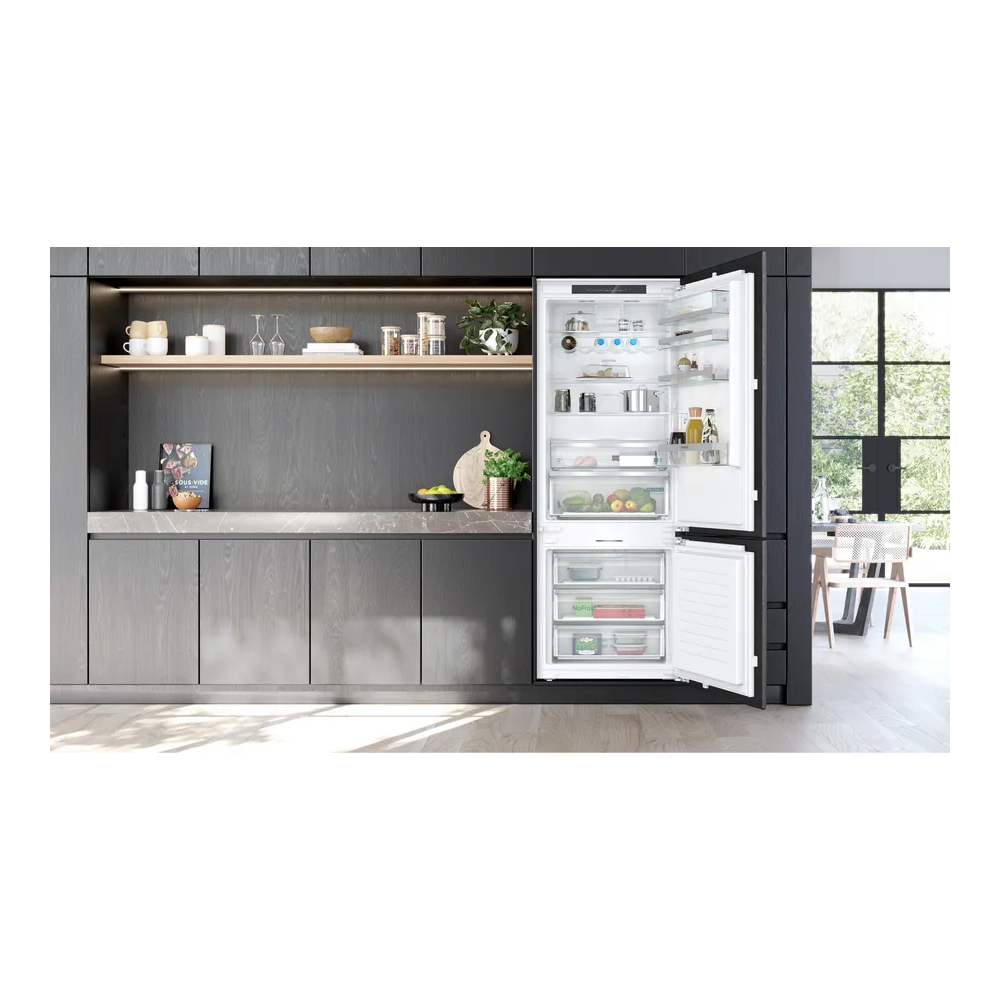 Efficienza e stile: il frigorifero combinato da incasso Siemens KI96NSDD0 193.5 x 70.8 cm cerniera piatta soft.