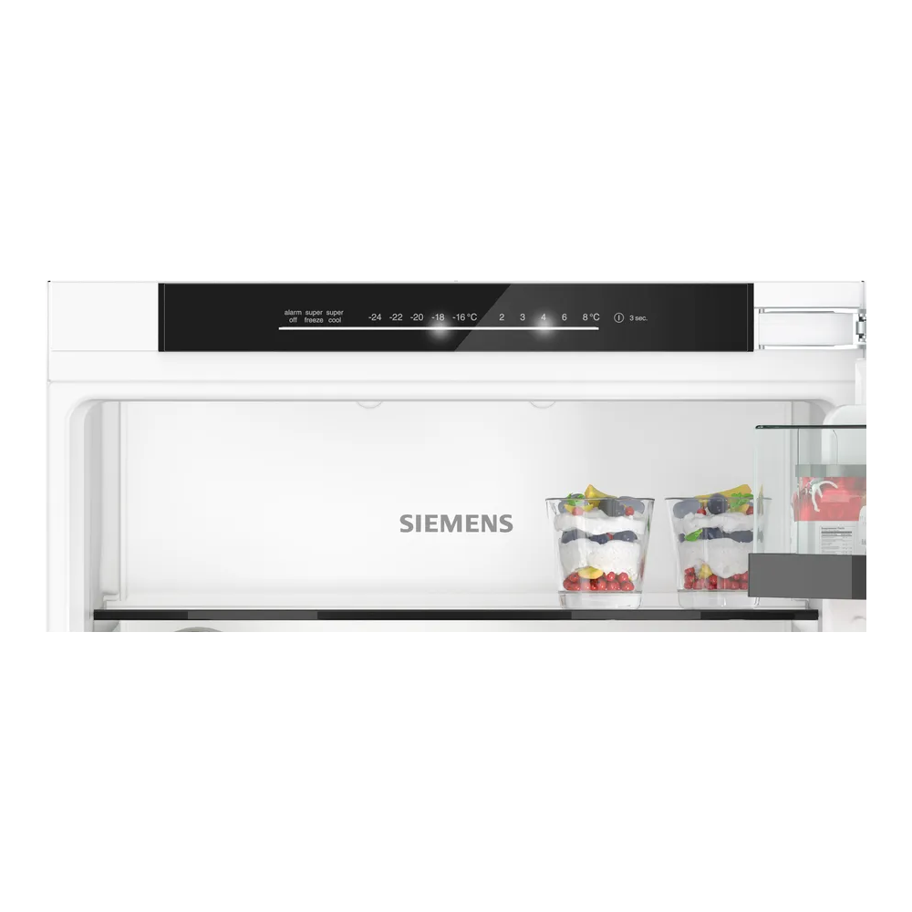 Eficiencia y estilo con frigorífico incorporado KI86NSDD0 Siemens: la elección perfecta para una cocina moderna.