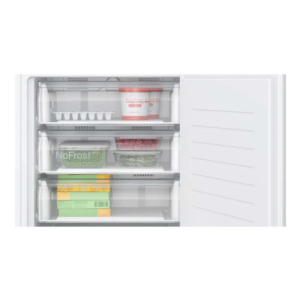 GUN21ADE0: Der eintürige Einbau-Gefrierschrank von Bosch – effizient, elegant und mit einem Soft-Close-Flachscharnier ausgestatt