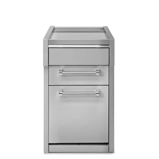 Efficacité et élégance pour votre cuisine extérieure : découvrez la table de travail G4C-P de Steel Cucine, idéale pour les BBQ