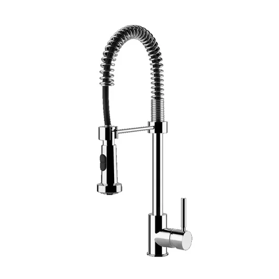 Perfekte Funktionalität und elegantes Design: Entdecken Sie die semiprofessionelle Armatur aus verchromtem Stahl von Steel Cucin