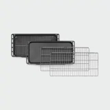 Entdecken Sie die schöne Eleganz von Smeg TR90P2: Victoria Küche 90x60 cm mit elektrischem Ofen und Gasherd in Creme.