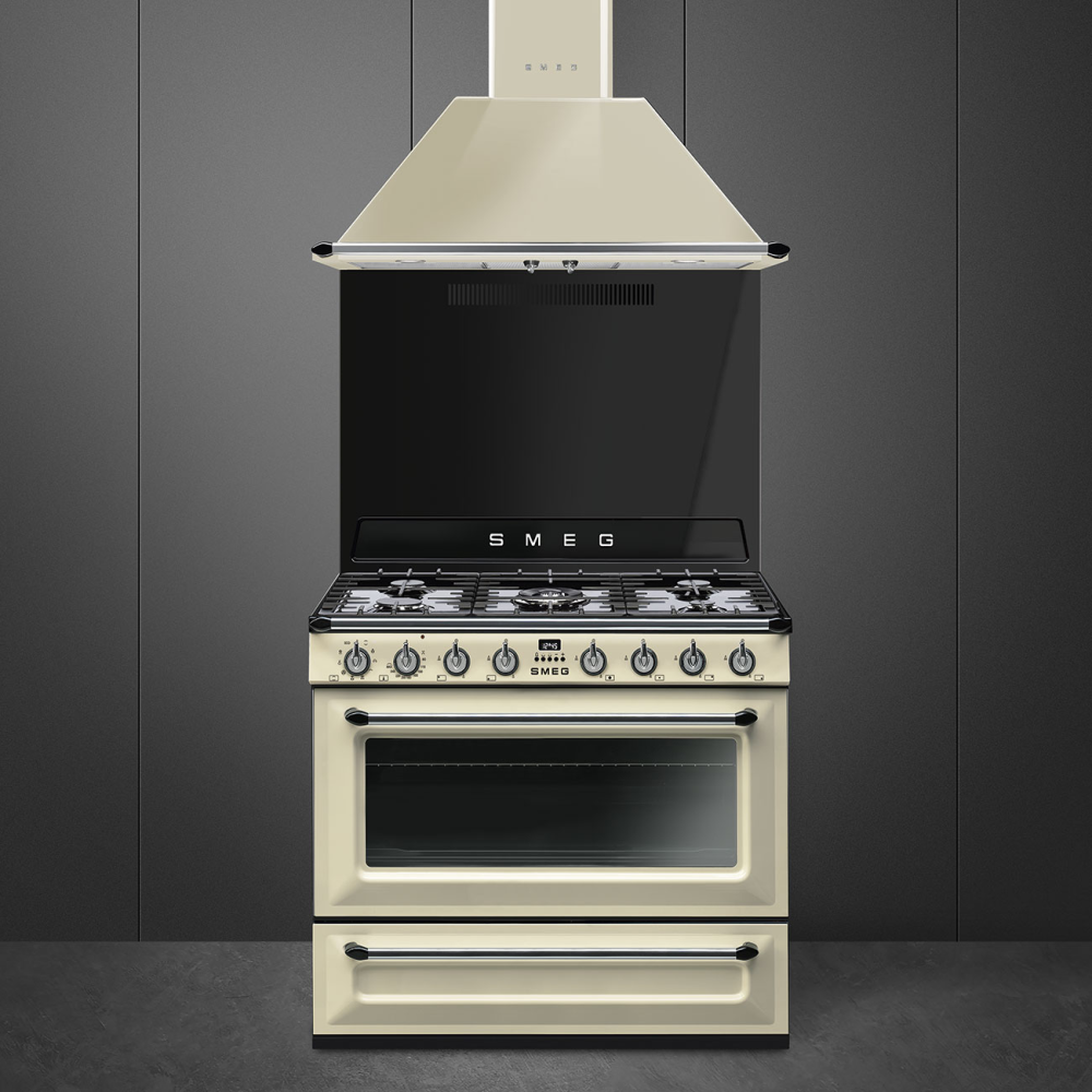 Kitchen Smeg TR90P2: the sophisticated elegance of Victoria in cream