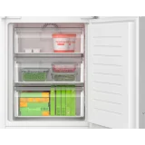 Bosch KIN96VFD0: the fridge is combined with a small plate, elegant and suitable for a perfectly organized kitchen.
