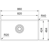 El fregadero está en la cubierta Franke MQX 110-82: la solución perfecta para un diseño elegante sin goteo en la cocina.