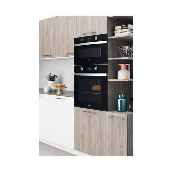 Oven Indesit IFW4844HBL | Electric Multifunction Incasso | 71 Liters | A+ | Black