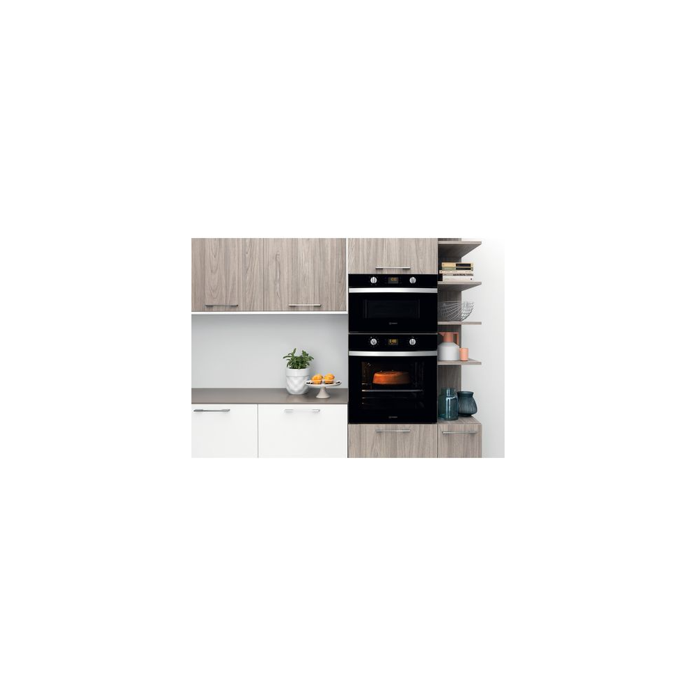 indesit-ifw4844hbl-forno-incasso-internal.webp