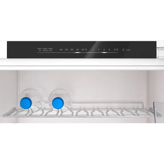 KI7966FD0 Refrigerador receso combinado 193.5 x 55.8 cm cremallera plana