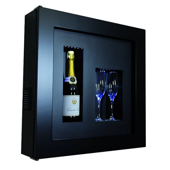Quadro Vino n. 12: Espositore Refrigerato per Vino Elegante e Funzionale