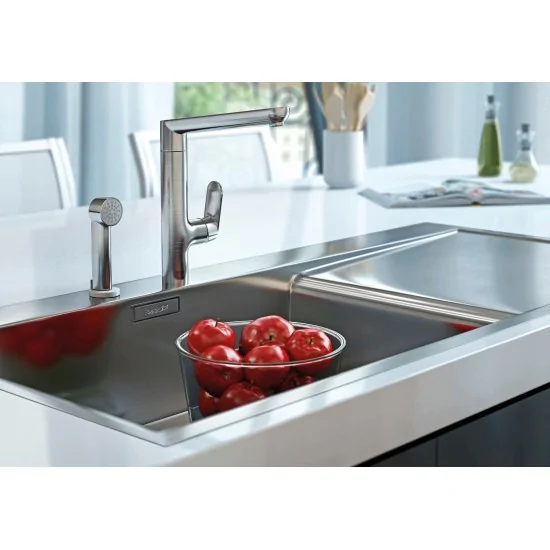 Elegante lavello da cucina Foster New Wave a 1 vasca. Realizzato in acciaio inox di alta qualità, offre un design moderno e funz