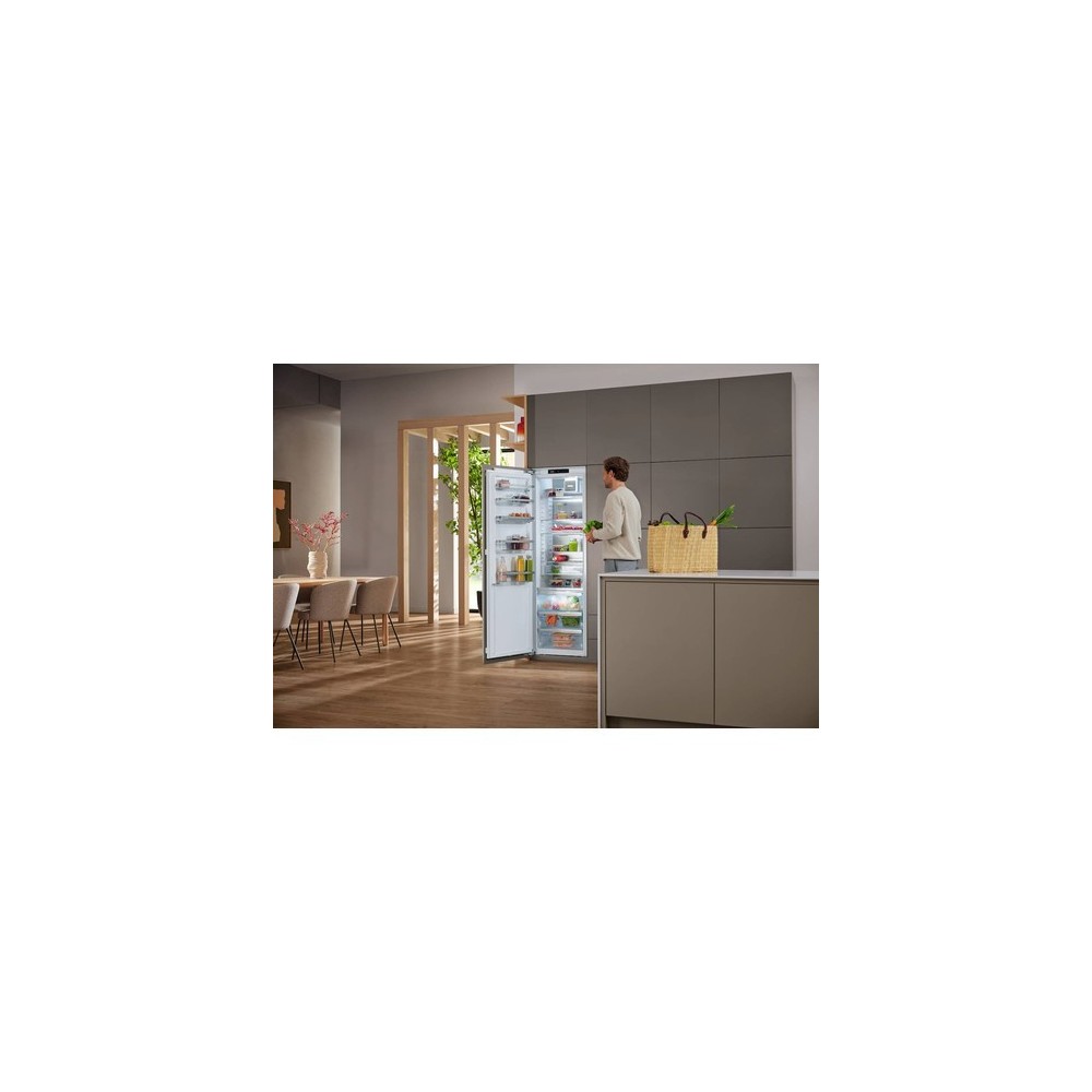 Miele K 7797 C R | Einbaukühlschrank 178cm Activedoor-Klasse C