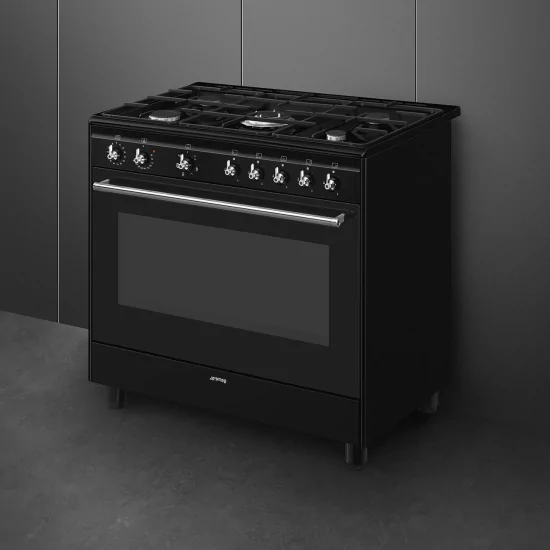 "Cucina a gas Smeg CX91GMBL 90x60 cm nero"