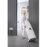 "Dettaglio soletta a nido d'ape del sistema stirante Miele B 4312"