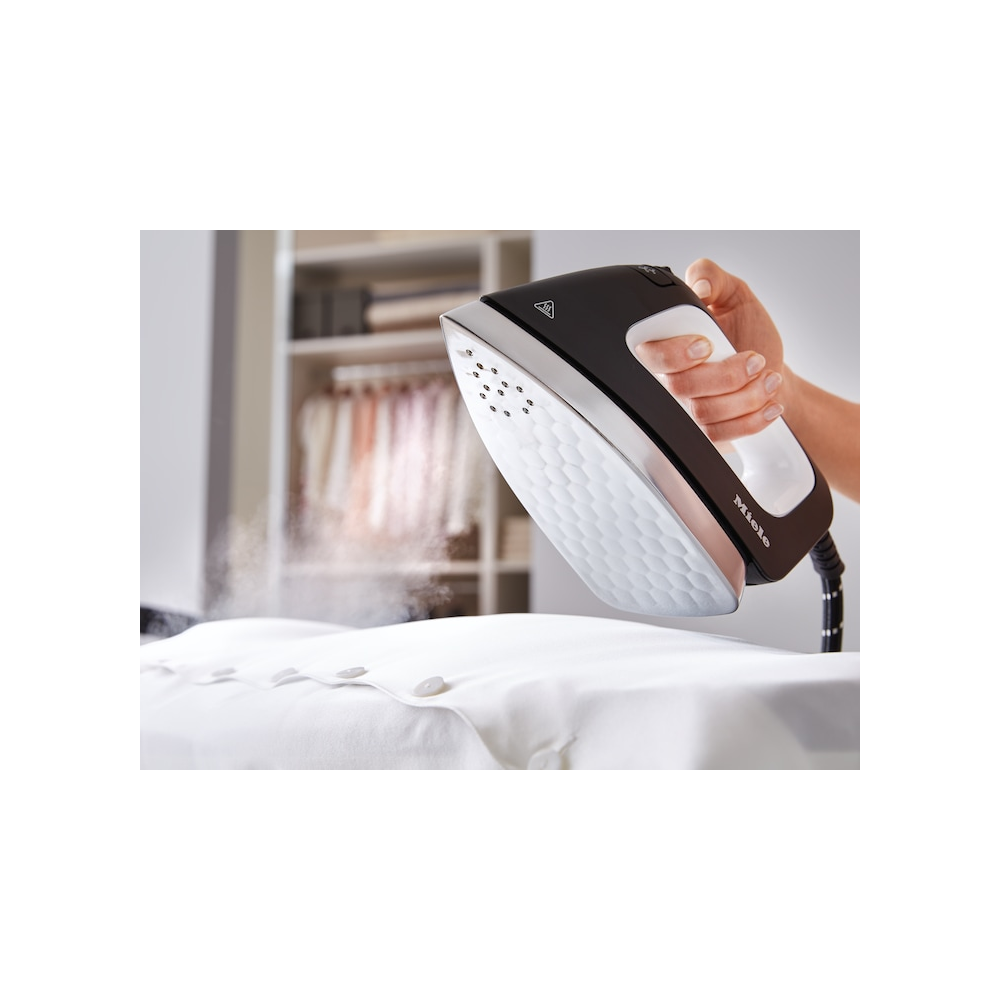 "Dettaglio soletta a nido d'ape del sistema stirante Miele B 4312"