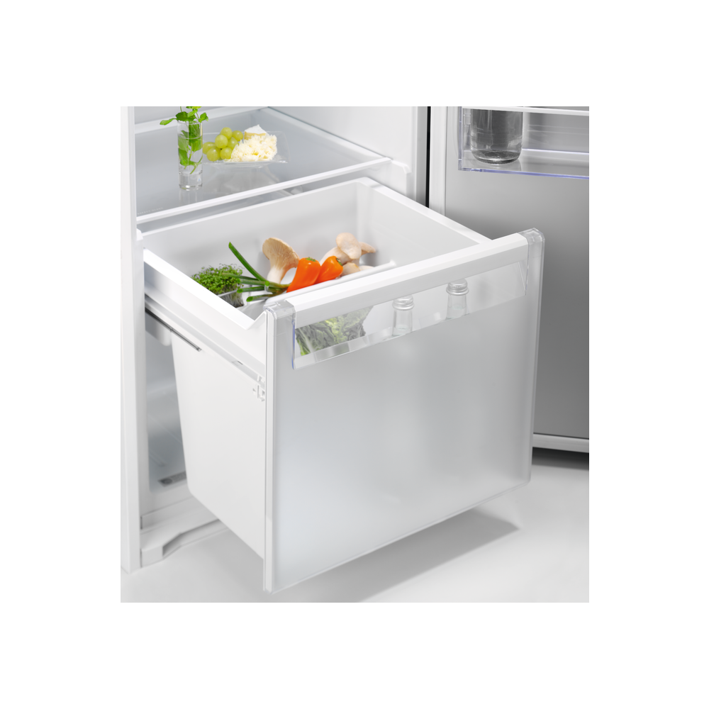 "Frigorifero Electrolux KFD6DE18S, dimensioni cassettone 1772x548x549 mm"