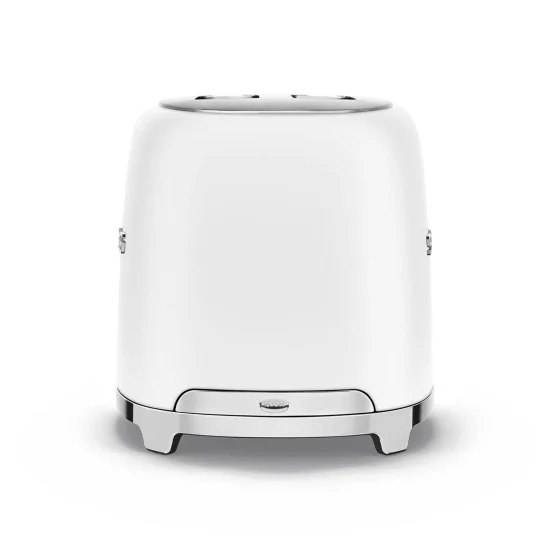 Weißer SMEG Toaster - Detailaufnahme von Hochglanz-Chrom, Drehknopf und Edelstahl-Schiebehebel