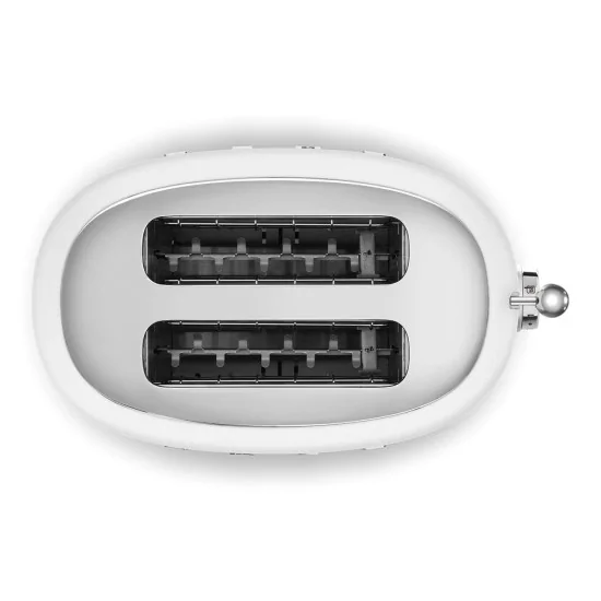 Grille-pain SMEG blanc sur une table de cuisine - Style années 50 pour le petit-déjeuner
